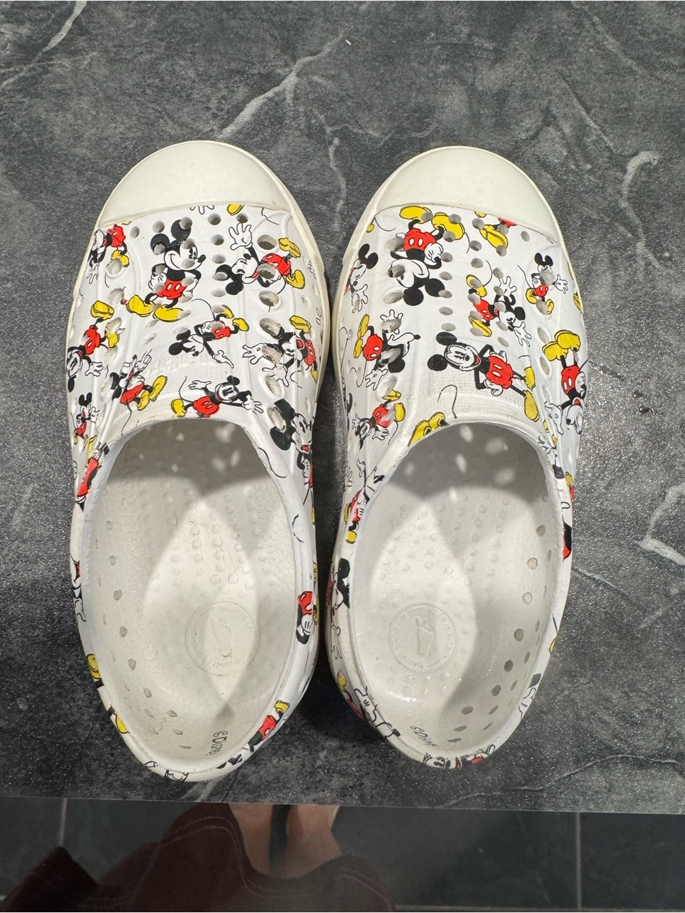 Disney x Native Waterproof Kids Shoes with Mickey Mouse Pattern (Size 8C)
